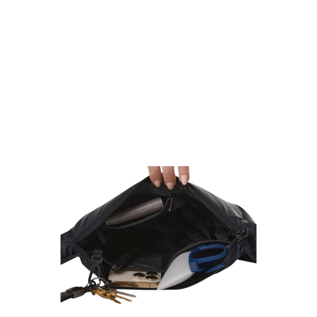 32 Degree Cool Crossbody Bag