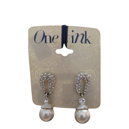 Silver pearl loops Earrings