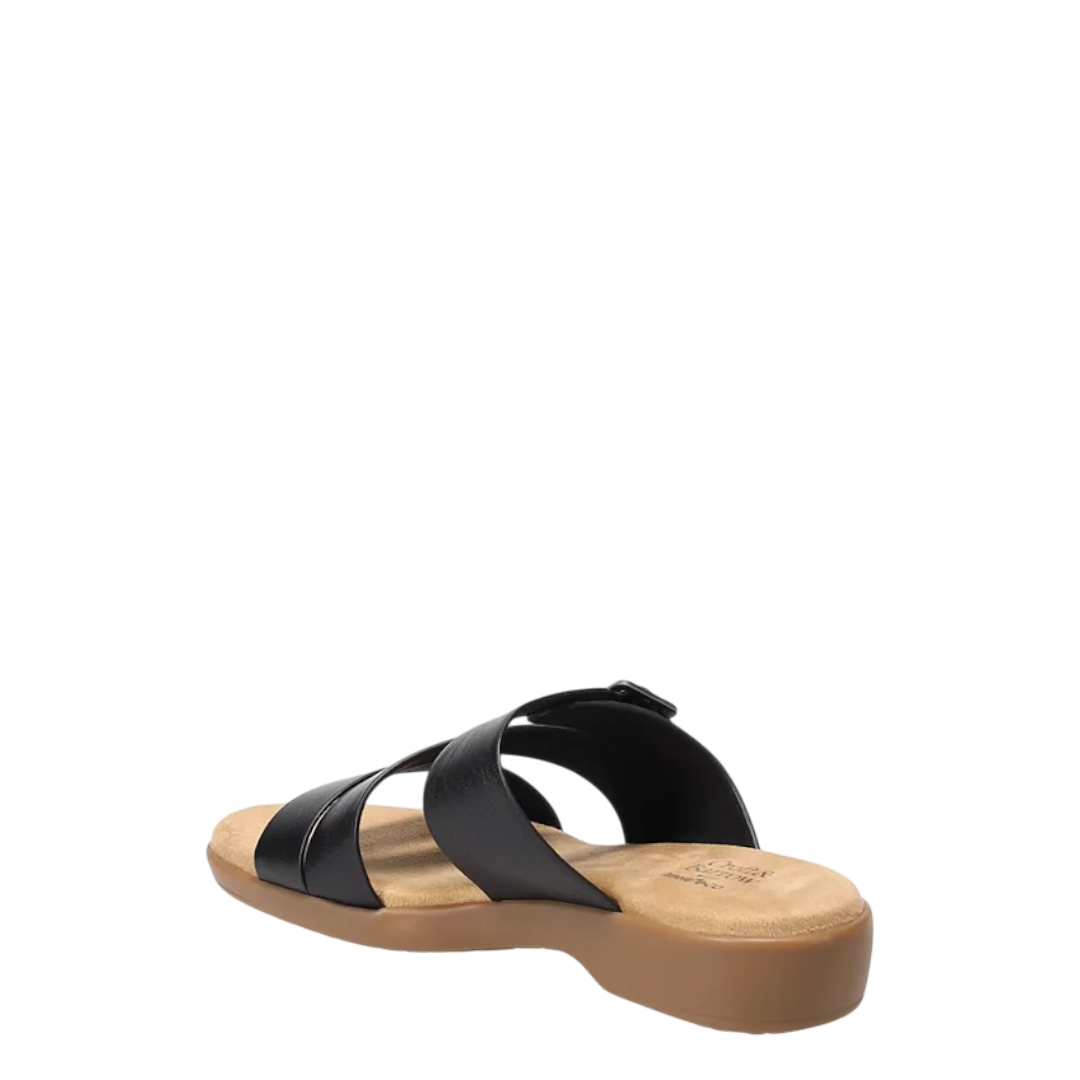 Croft & Barrow Black sandals size 10