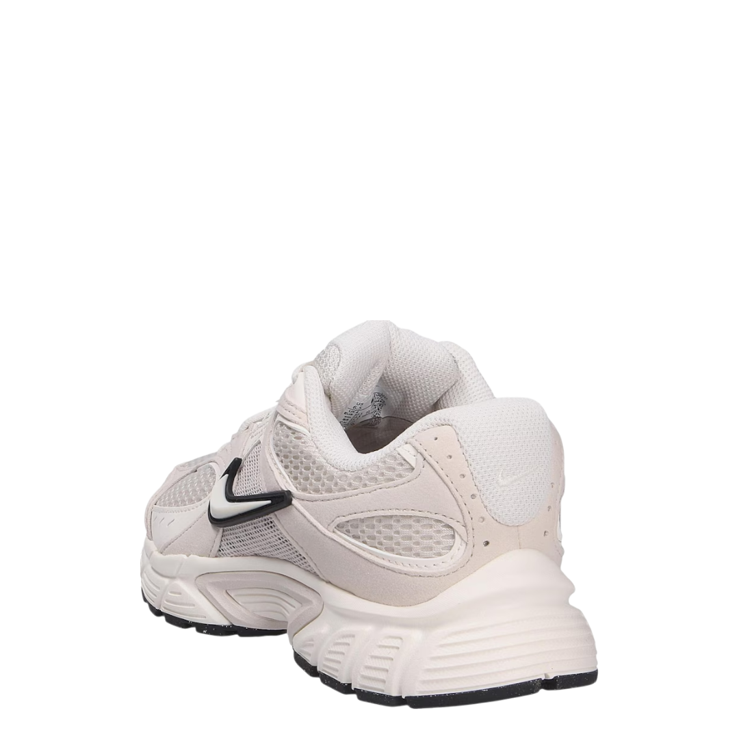 Nike Sneakers- Grey- 1063- Size 6Y